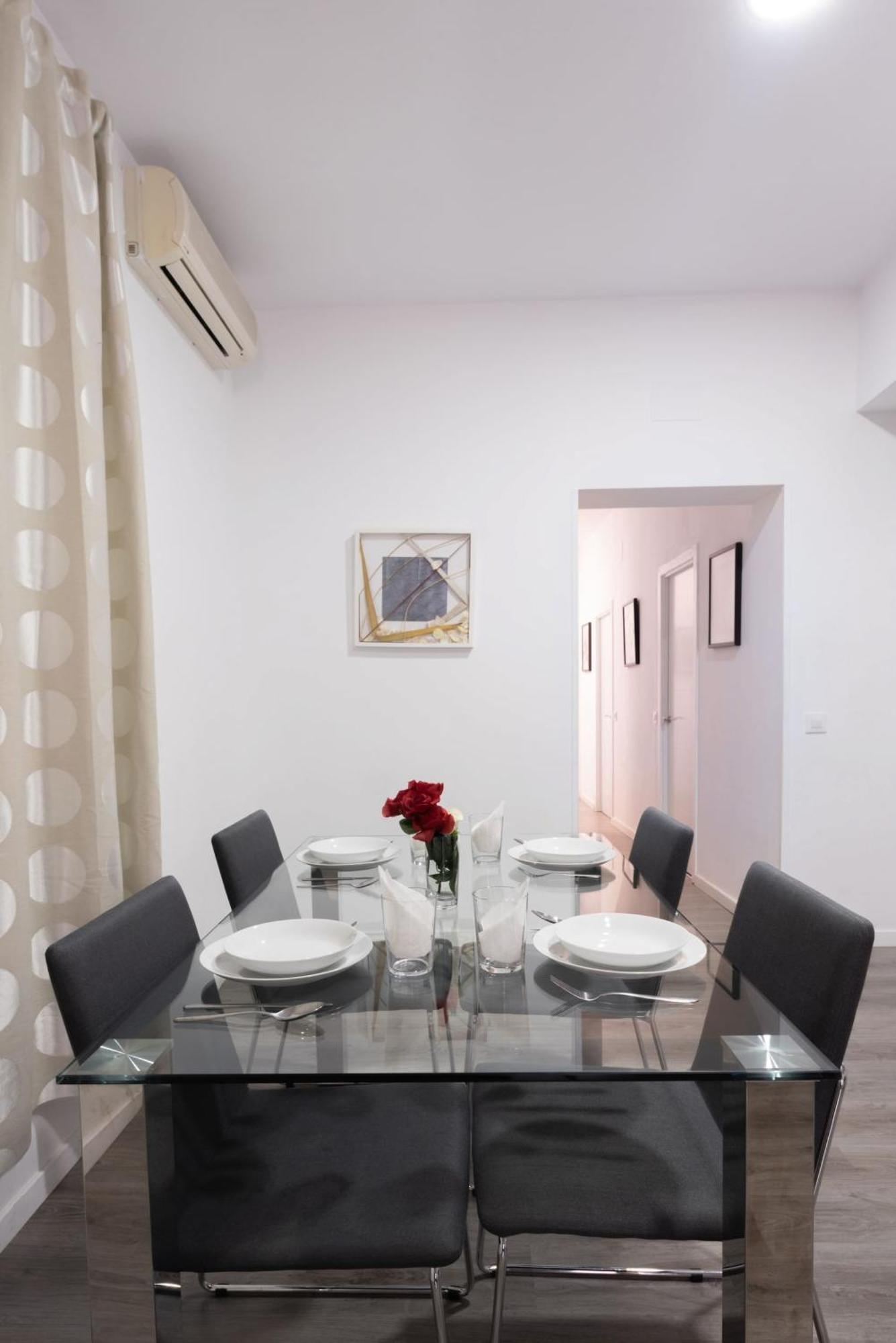 Apartamentos Day Madrid Sol Centro Gran Via Exterior photo